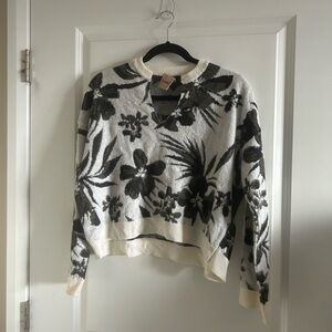 Nude Floral Pattern Sweater Size 38